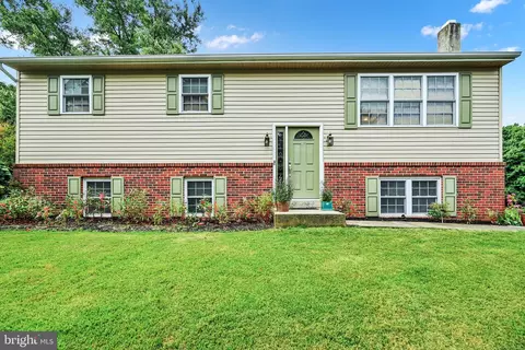306 Donna Ave, Lancaster, PA 17603