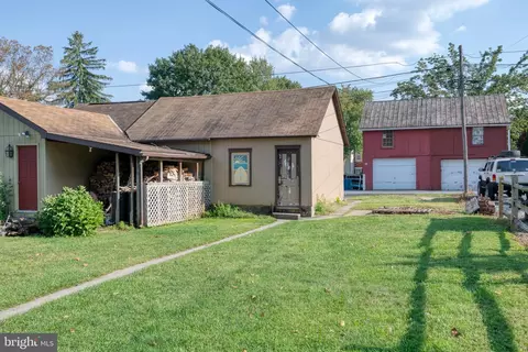 24 E Market St, Lititz, PA 17543 photo 31