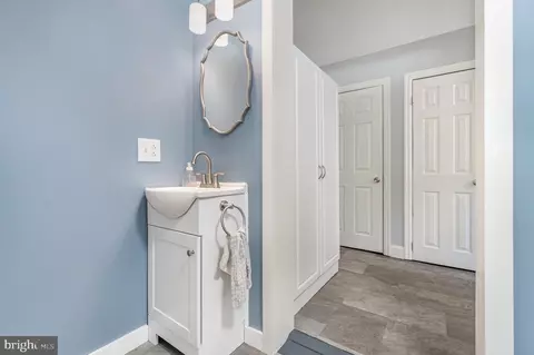 129 E Market St, Lititz, PA 17543 photo 14