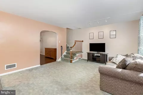 129 E Market St, Lititz, PA 17543 photo 7