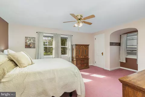 129 E Market St, Lititz, PA 17543 photo 15
