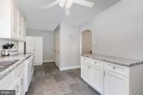 129 E Market St, Lititz, PA 17543 photo 12