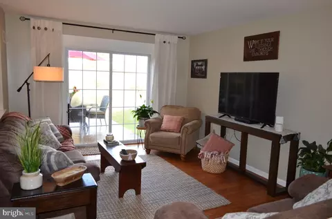 304 Cambridge Ln, Lititz, PA 17543 photo 9