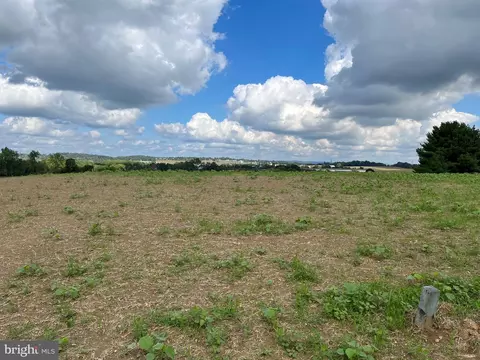 393 Pierson Rd #90, Lititz, PA 17543