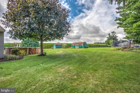 534 Oak Ln, Lititz, PA 17543 photo 7