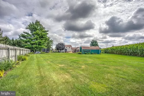 534 Oak Ln, Lititz, PA 17543 photo 15