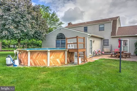 534 Oak Ln, Lititz, PA 17543 photo 9