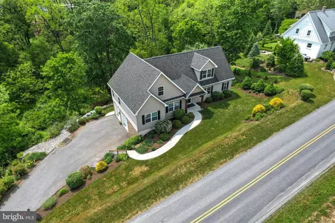 250 Skyview Ln, Lititz, PA 17543 photo 3