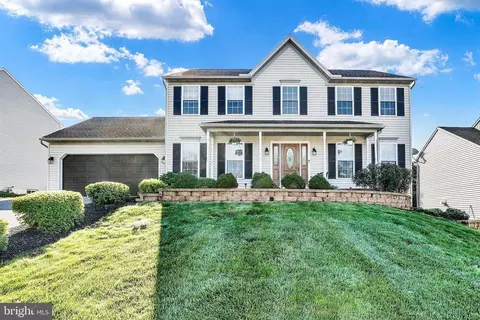 212 Tamarack Dr, Denver, PA 17517