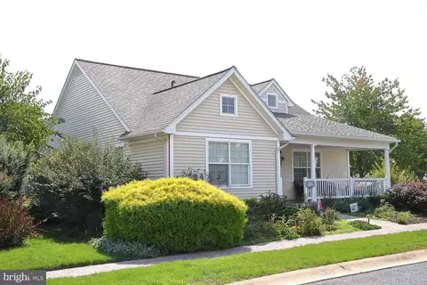 1020 Sloan St, Lititz, PA 17543 photo 2