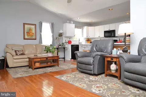 1020 Sloan St, Lititz, PA 17543 photo 5