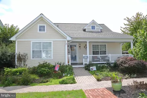 1020 Sloan St, Lititz, PA 17543 photo 3