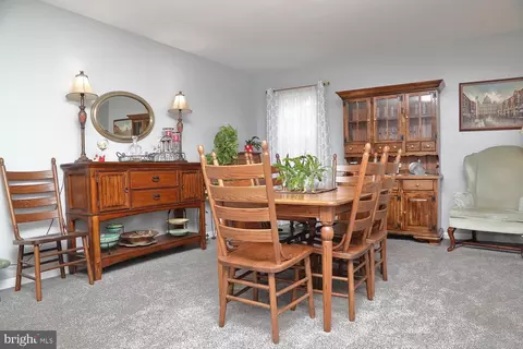 1020 Sloan St, Lititz, PA 17543 photo 9