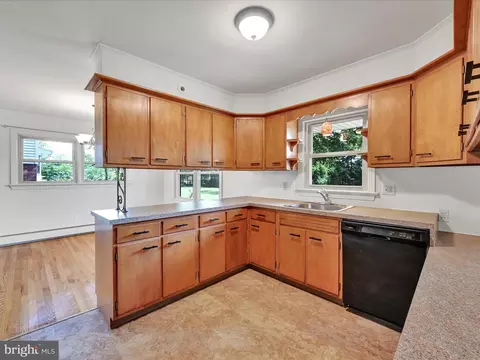 8 Landis Valley Rd, Lititz, PA 17543 photo 10