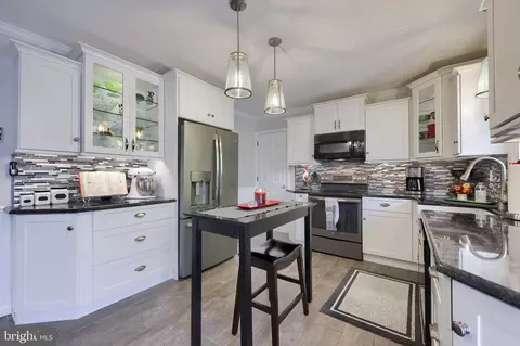 339 Vista Dr, Ephrata, PA 17522