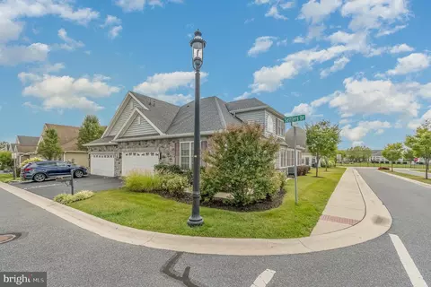 437 Settlers Dr, Lititz, PA 17543 photo 2