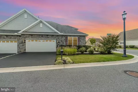 437 Settlers Dr, Lititz, PA 17543 photo 4