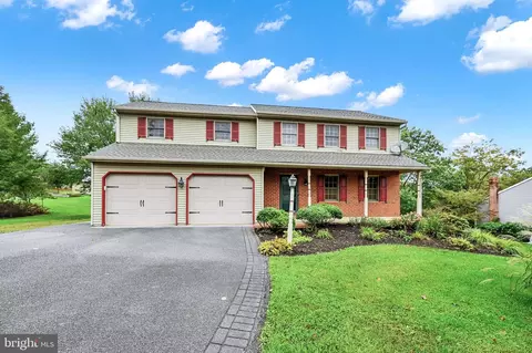 1739 Conard Rd, Lancaster, PA 17602