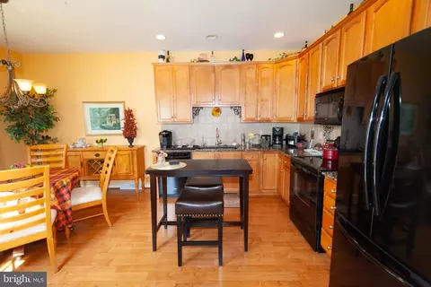 515 Providence Ct, Lititz, PA 17543 photo 8