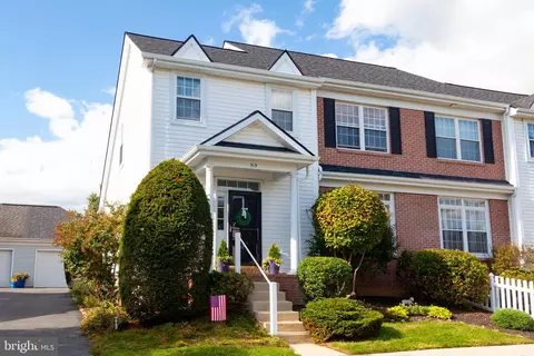 515 Providence Ct, Lititz, PA 17543