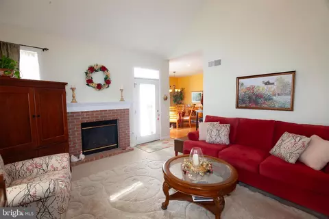 515 Providence Ct, Lititz, PA 17543 photo 6