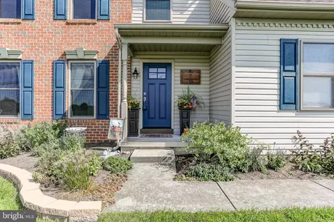 7 Longenecker Rd, Lititz, PA 17543 photo 2