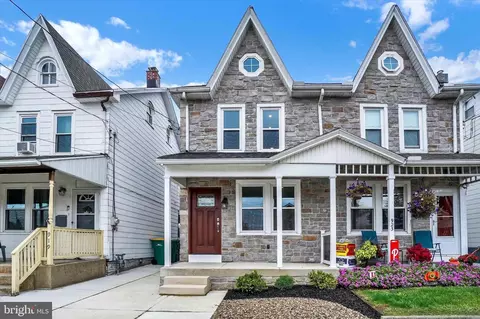 921 Spruce St, Columbia, PA 17512