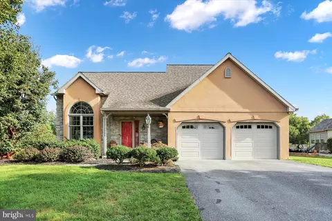 193 Springdale Ln, Millersville, PA 17551