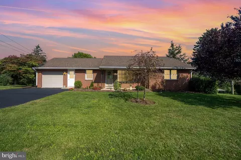 114 Snavely Mill Rd, Lititz, PA 17543 photo 4