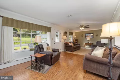 114 Snavely Mill Rd, Lititz, PA 17543 photo 6