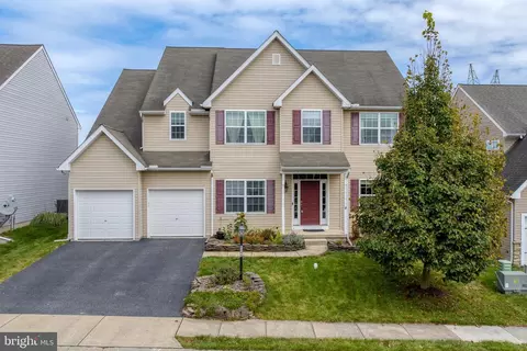 6046 Bayberry Ave, Manheim, PA 17545