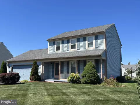 237 Cypress Ln, New Holland, PA 17557