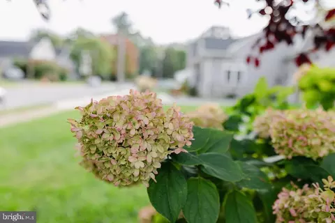 418 S Walnut St, Lititz, PA 17543 photo 7