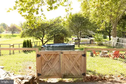418 S Walnut St, Lititz, PA 17543 photo 73