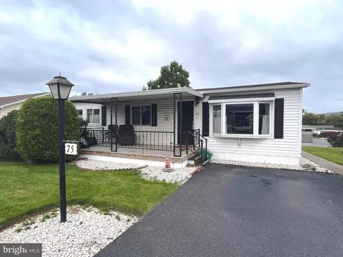 75 Stony Run Vlg, Denver, PA 17517