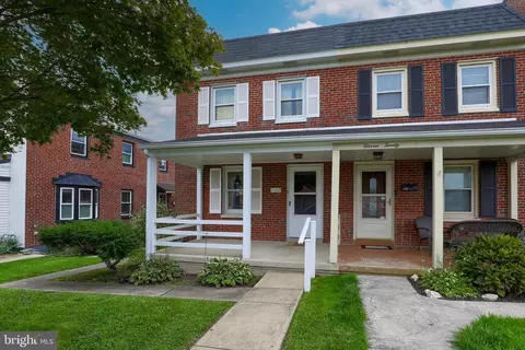 1122 Ranck Mill Rd, Lancaster, PA 17602
