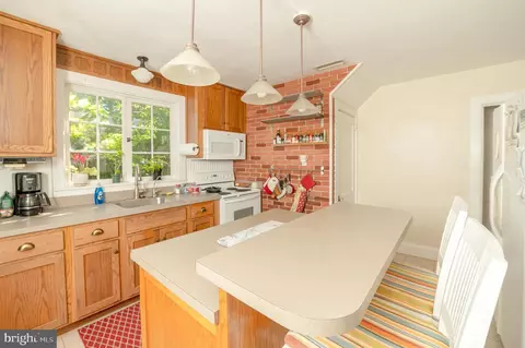 1111 Maple Ave, Lancaster, PA 17603 photo 6