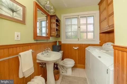 1111 Maple Ave, Lancaster, PA 17603 photo 14
