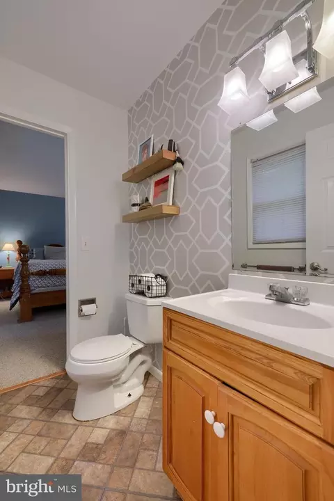 122 S Oak St, Lititz, PA 17543 photo 21