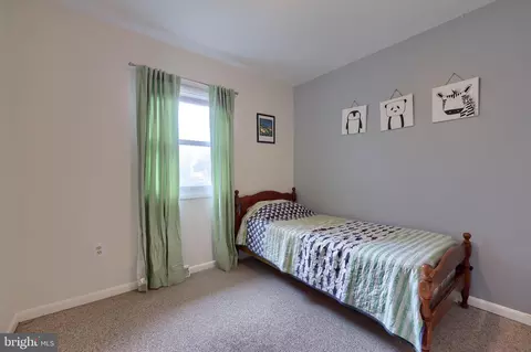 122 S Oak St, Lititz, PA 17543 photo 19
