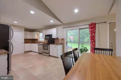 122 S Oak St, Lititz, PA 17543 photo 10
