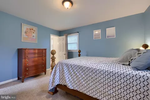 122 S Oak St, Lititz, PA 17543 photo 17