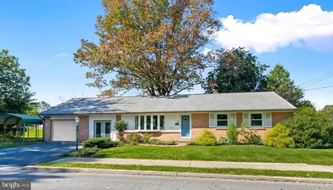 502 S Walnut St, Lititz, PA 17543