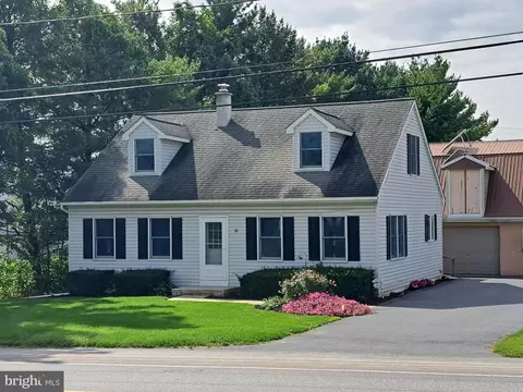 38 Eastbrook Rd, Lancaster, PA 17602
