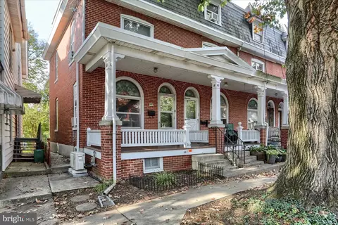 214 W Main St, Ephrata, PA 17522