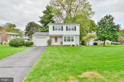 639 Gentry Dr, Lancaster, PA 17603