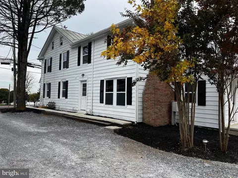 144-146 W Main St, Leola, PA 17540