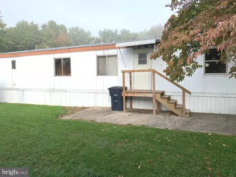 108 Park Ln, Lititz, PA 17543
