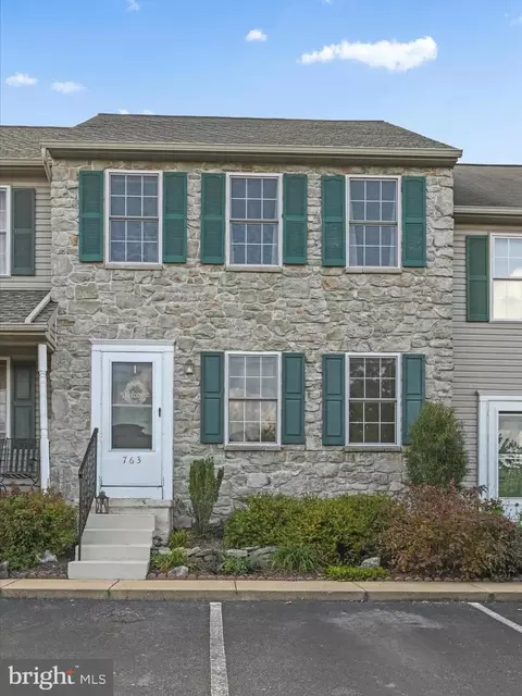 763 Knoll Dr, Mount Joy, PA 17552
