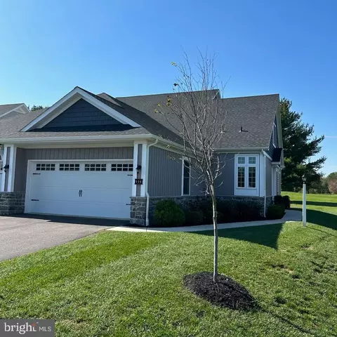 114 Maguire Ct, Millersville, PA 17551